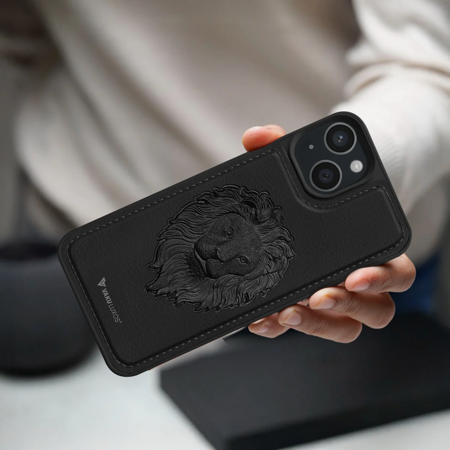 Vaku ® Apple iPhone 15 Lion Embossed Luxury Designer Leather Back Cover - Image 11