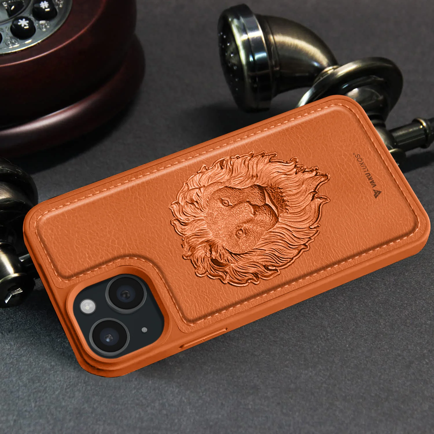Vaku ® Apple iPhone 15 Lion Embossed Luxury Designer Leather Back Cover - Image 12
