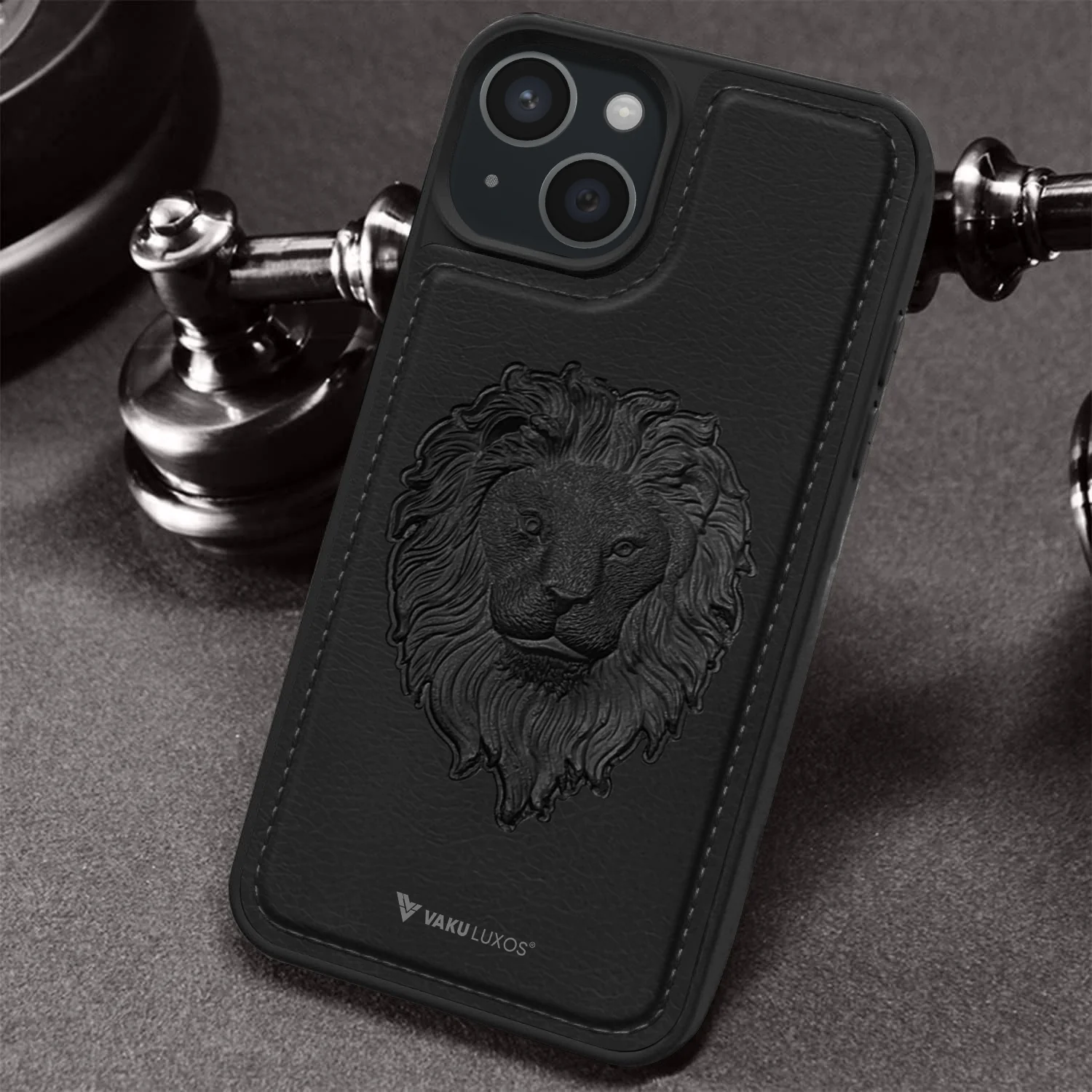 Vaku ® Apple iPhone 15 Plus Lion Embossed Luxury Designer Leather Protective Back Cover - Image 10