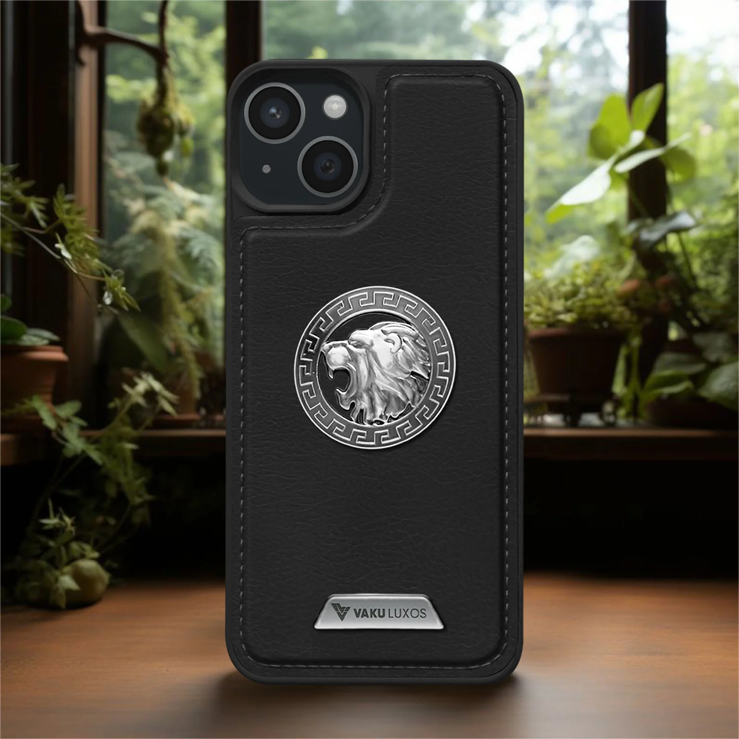 Vaku ® Apple iPhone 15 Plus Regal Shield Metal Lion Engraved Leather Back Cover - Image 15