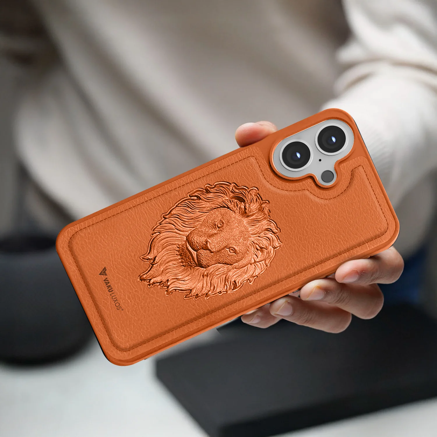 Vaku ® Apple iPhone 16 Lion Embossed Luxury Designer Leather Back Cover - Image 7