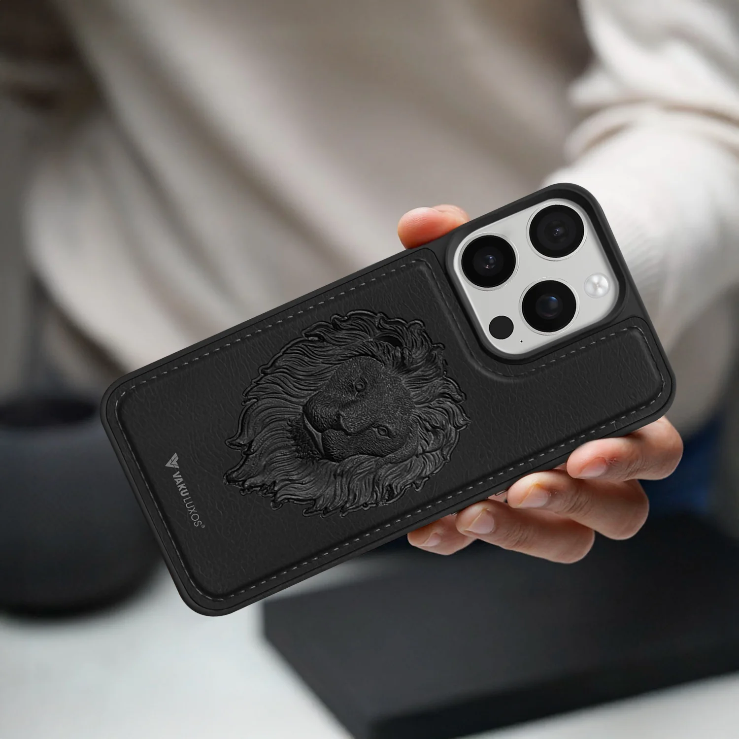 Vaku ® Apple iPhone 16 Pro Lion Embossed Luxury Designer Leather Back Cover - Image 8