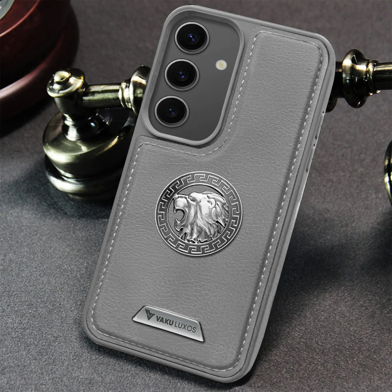 Vaku ® Samsung Galaxy S24 Regal Shield Metal Lion Engraved Leather Back Cover - Image 9
