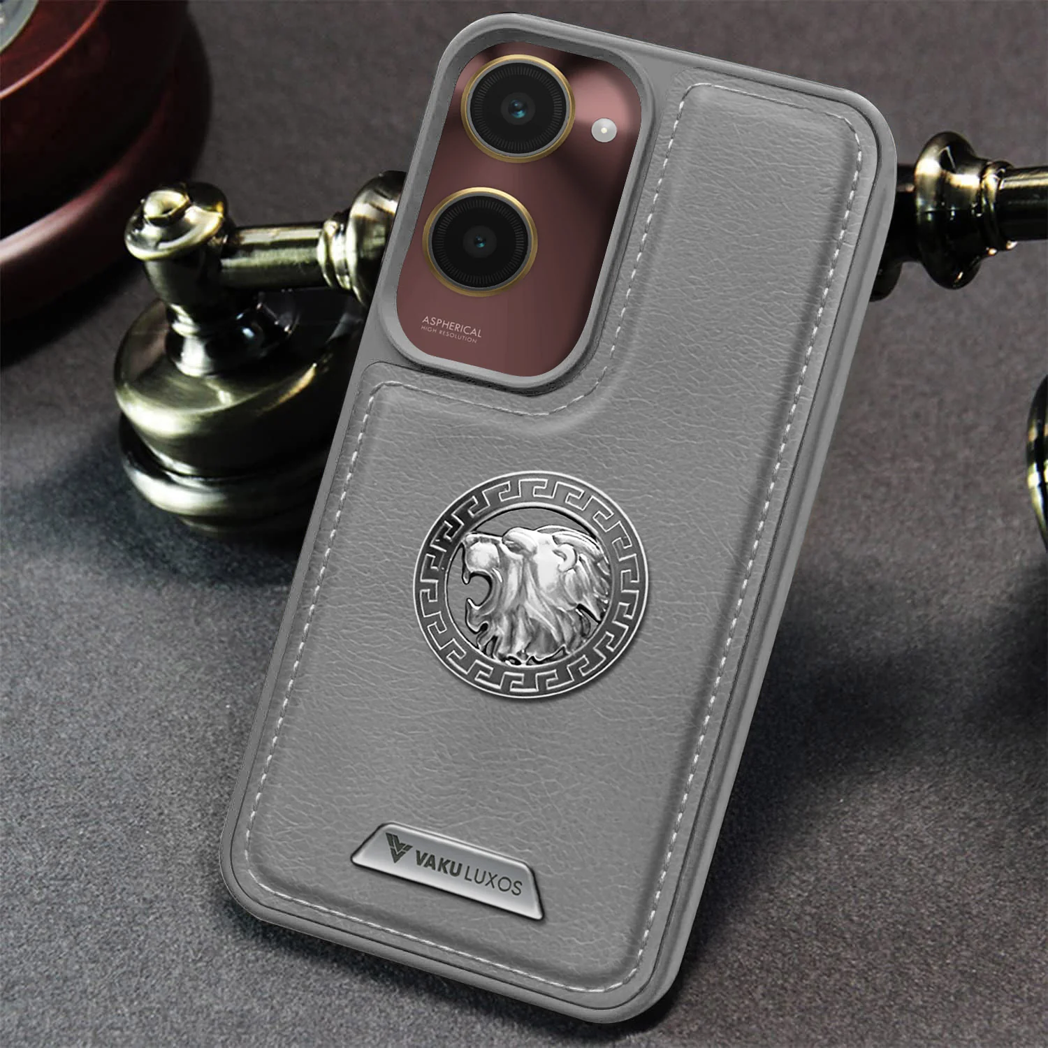 Vaku ® Vivo Y18 Regal Shield Metal Lion Engraved Leather Back Cover - Image 9