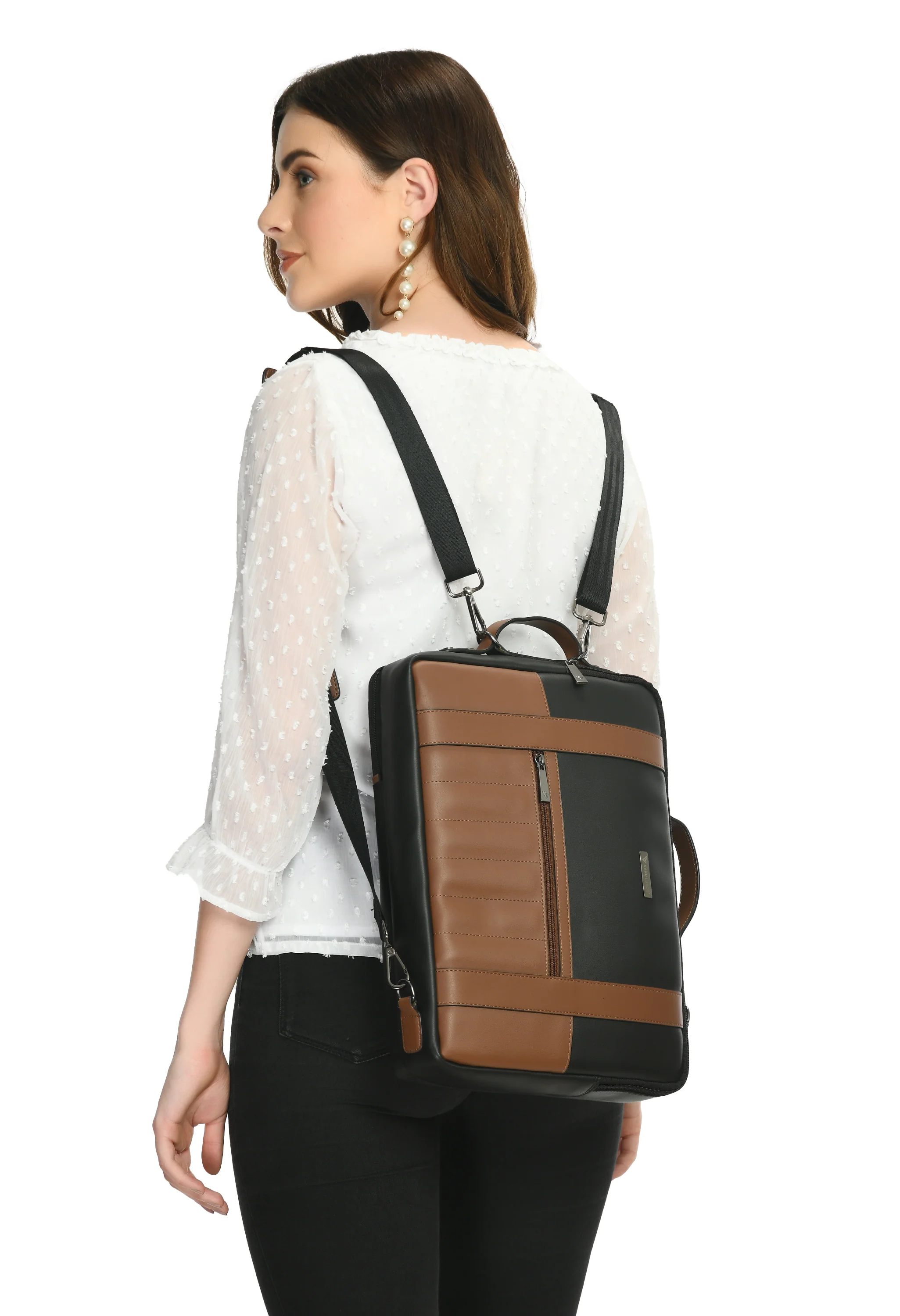 Vaku ® Barcelona 14 inch laptop Bag Premium Convertible Laptop Messenger Bag - Image 9