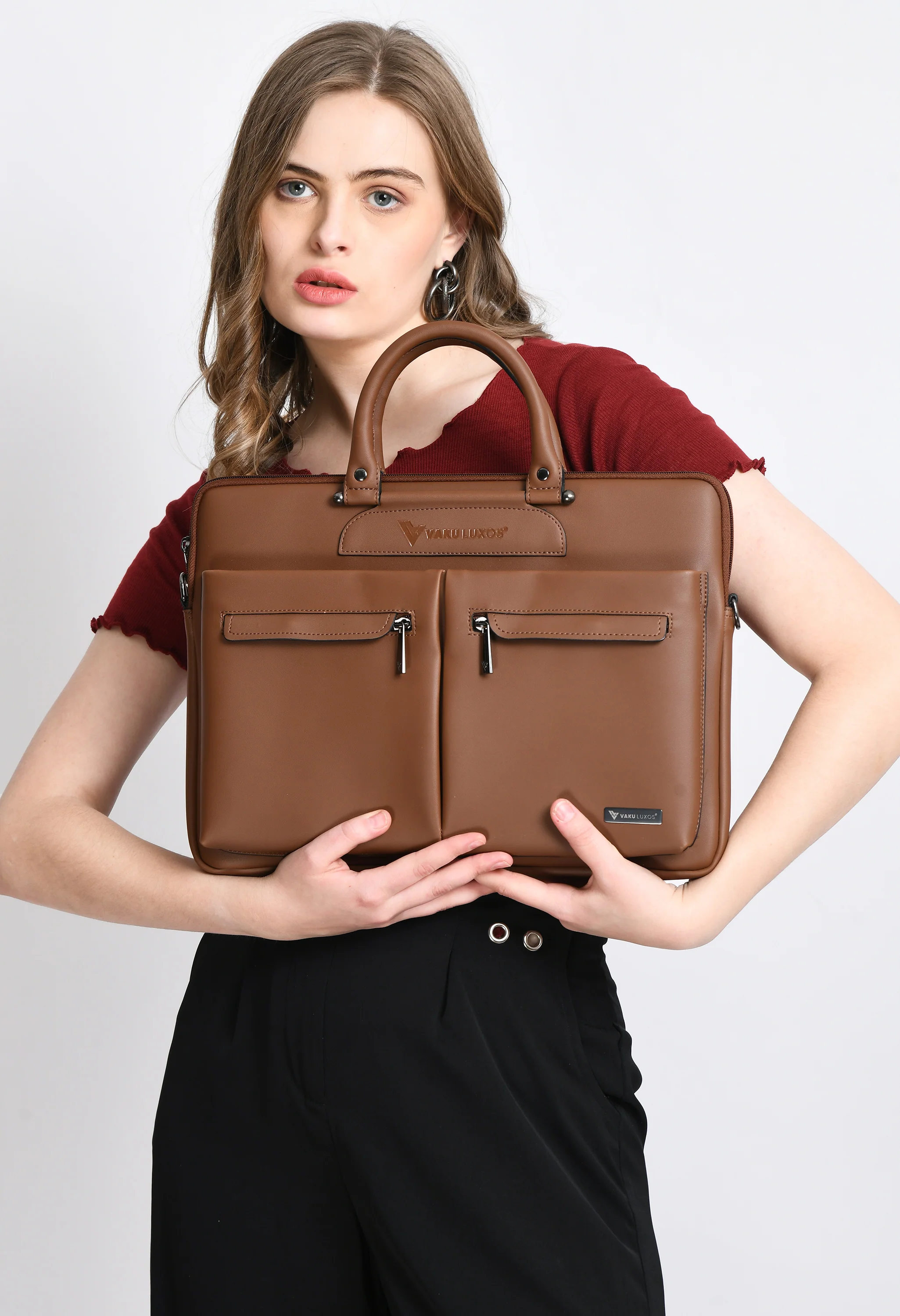 Vaku Luxos® Marcella 14 inch Laptop Bag Premium Laptop Messenger Bag For Men and Women - Image 13