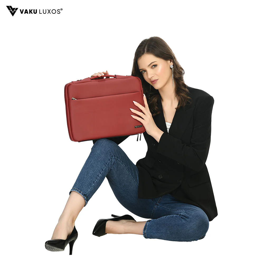 Vaku Luxos® DA VALENCIA Refined Leather Sleeve with Strap highly durable Compatilbe for Macbook 13"|16" - Image 10