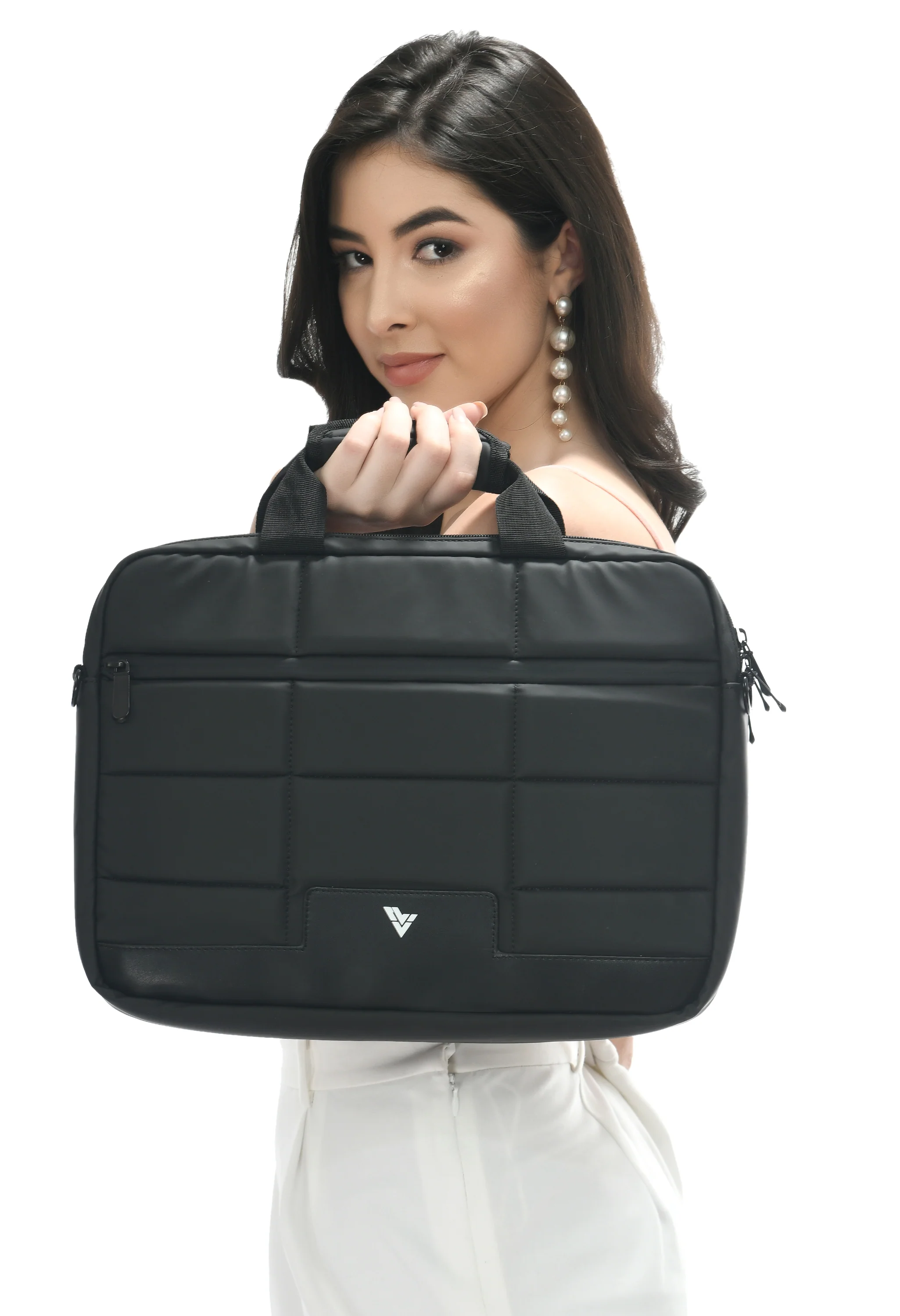 Vaku Luxos® MONTPELLIER Sleeve with Strap highly durable Compatilbe for Macbook 13|14" - Black - Image 7